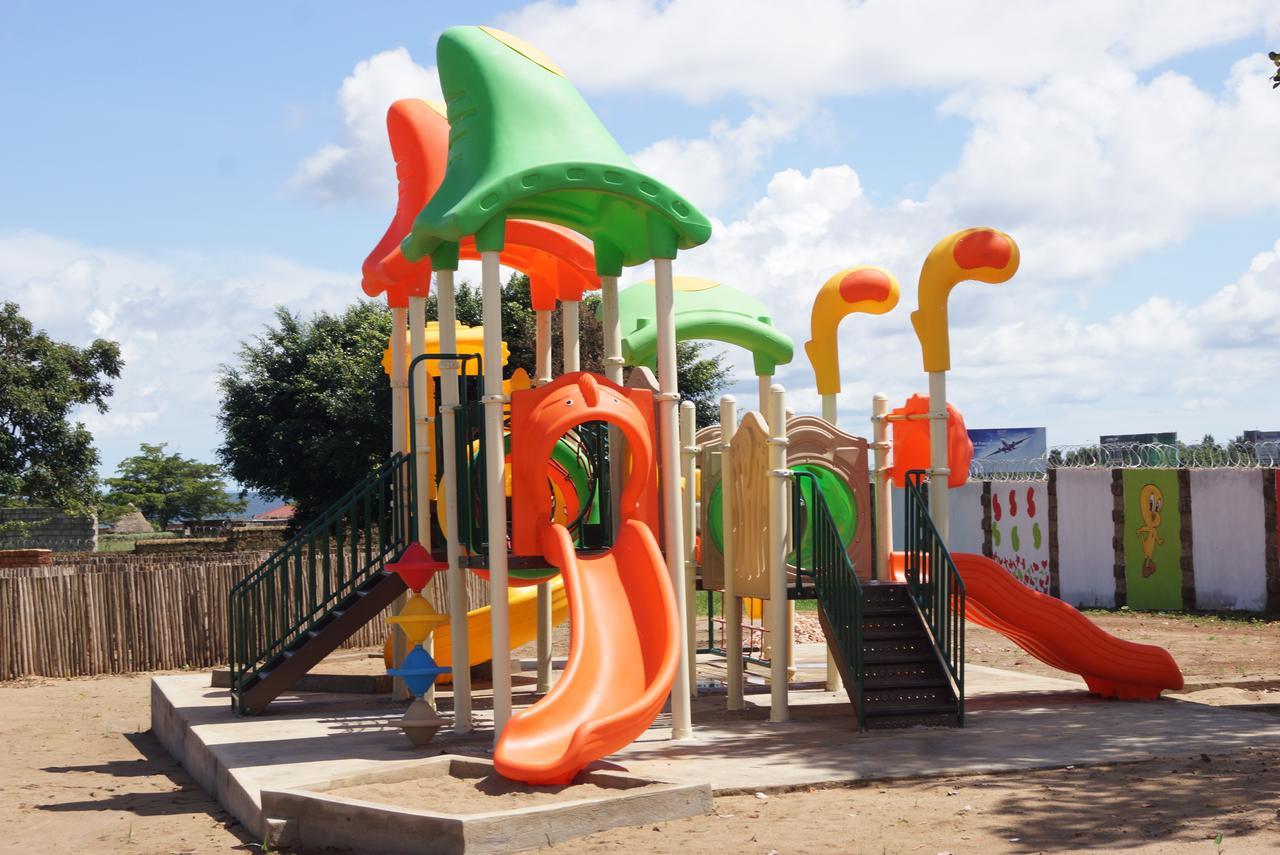 Peniel Beach Hotel Entebbe Zewnętrze zdjęcie