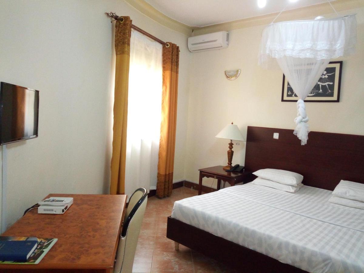 Peniel Beach Hotel Entebbe Zewnętrze zdjęcie